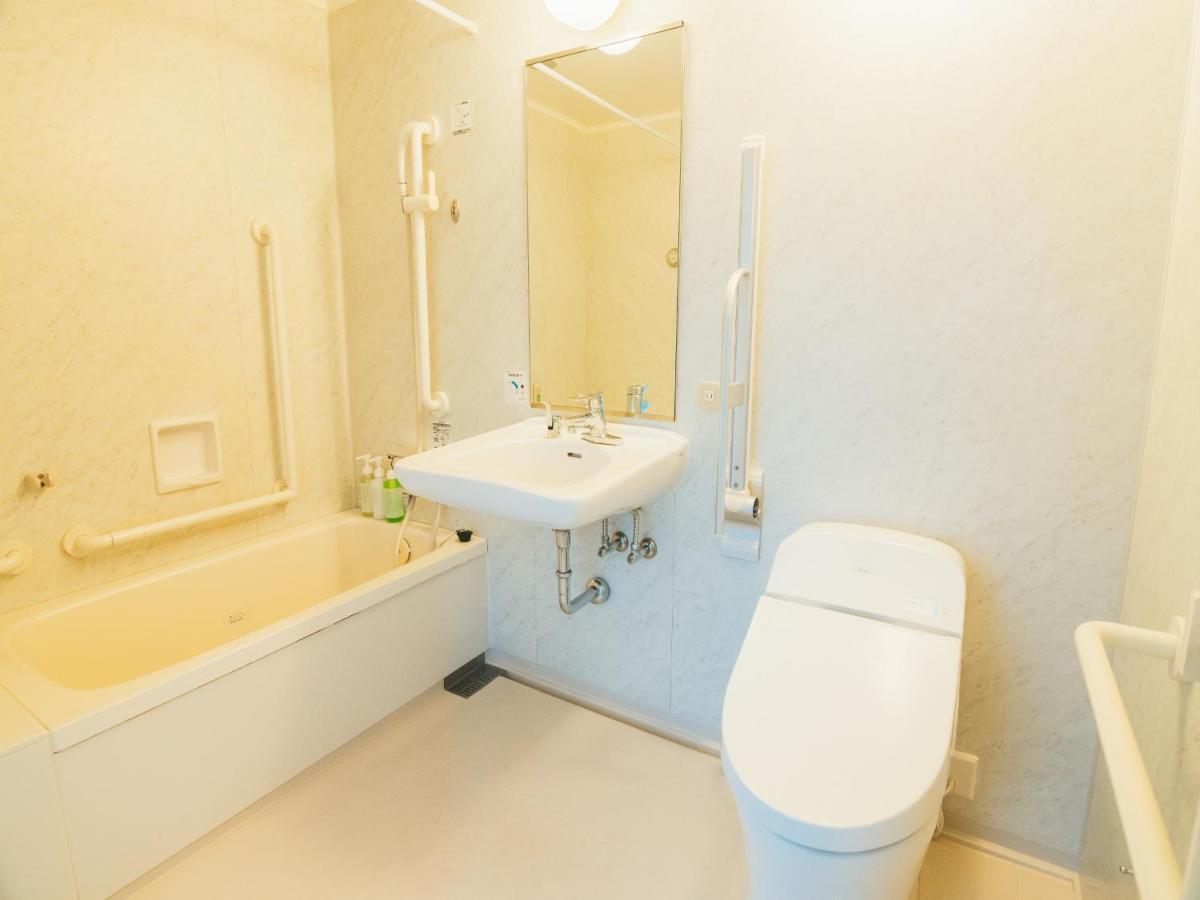 Quintessa Hotel Kokura Comic & Books Kitakyushu Ngoại thất bức ảnh